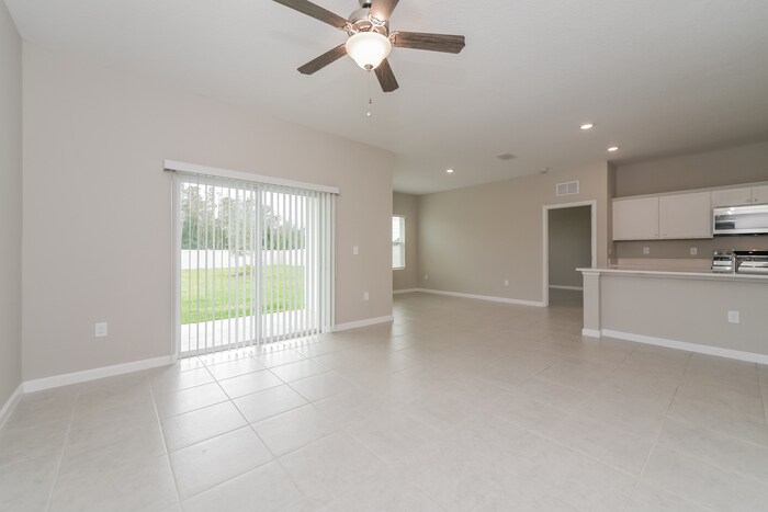 Building Photo - 348 Kenilworth Dr