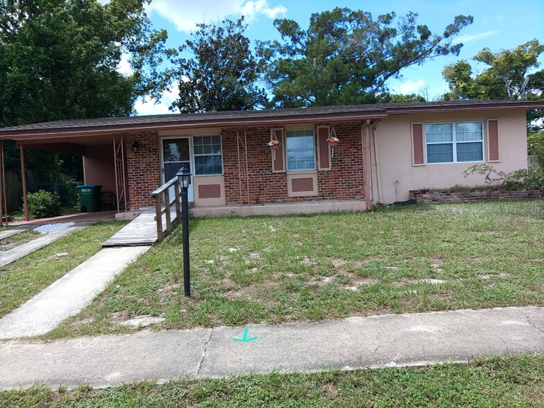 Primary Photo - 1424 W Hartley Cir