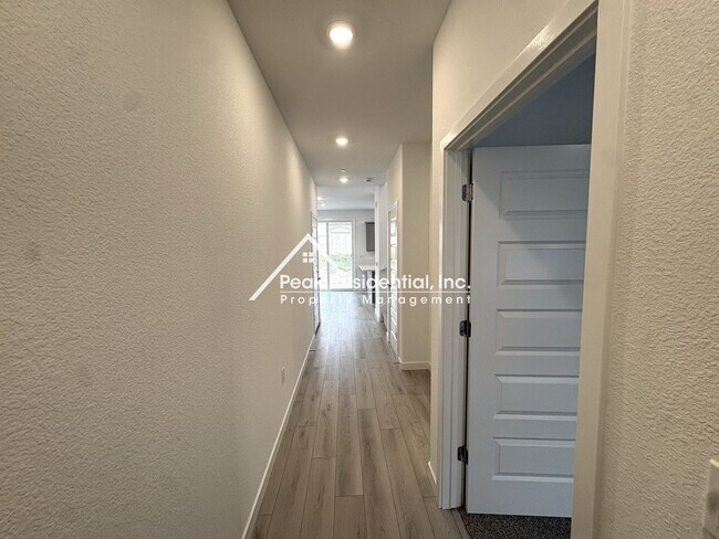 Building Photo - Brand New 4bd/2.5a Rancho Cordova Home With Loft-Must See!