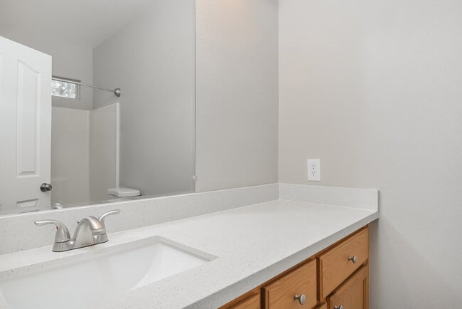 Building Photo - 4815 Longshot Dr
