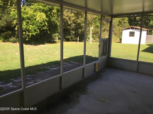 Building Photo - 1542 W Powder Horn Rd