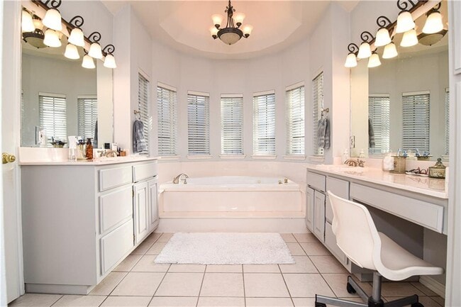 Building Photo - 2716 W Centennial Dr