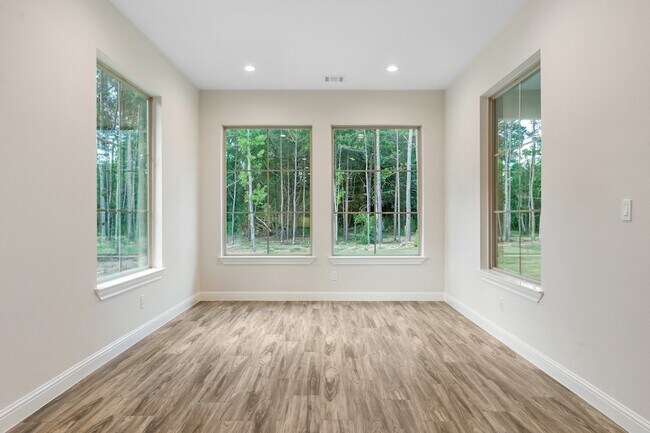 Building Photo - 12110 W Tara Plantation Dr