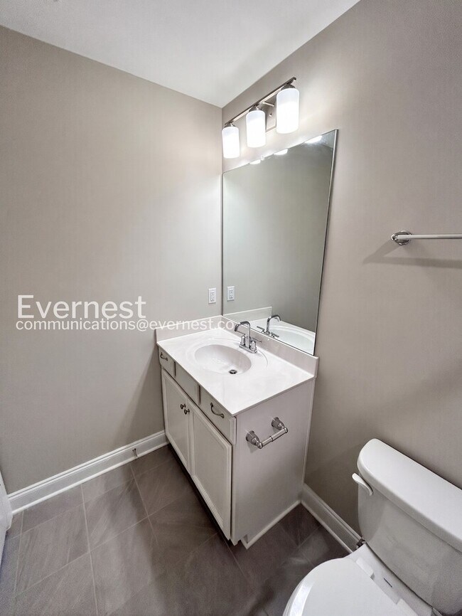 Building Photo - Modern Comfort Meets Community Charm with Garage  / 4 Beds & 3.5 baths / Available Now!