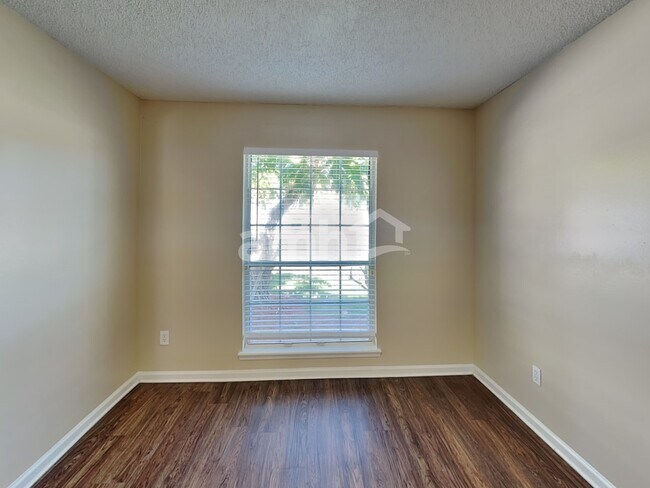 Building Photo - 2949 Biloxi Trl