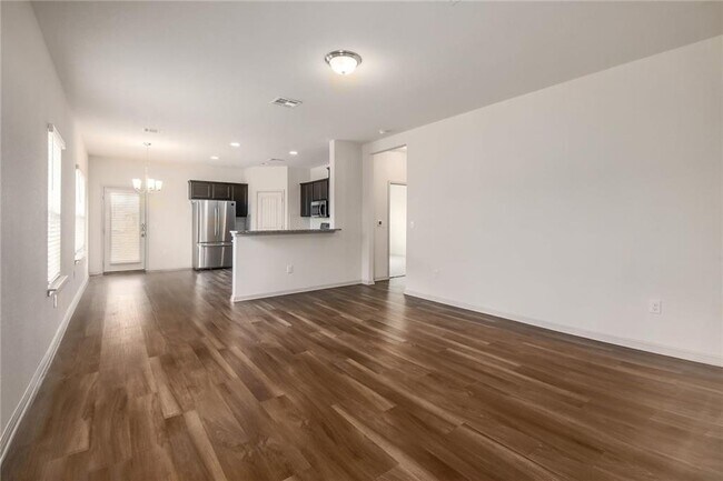 Building Photo - 109 Kleberg Ct
