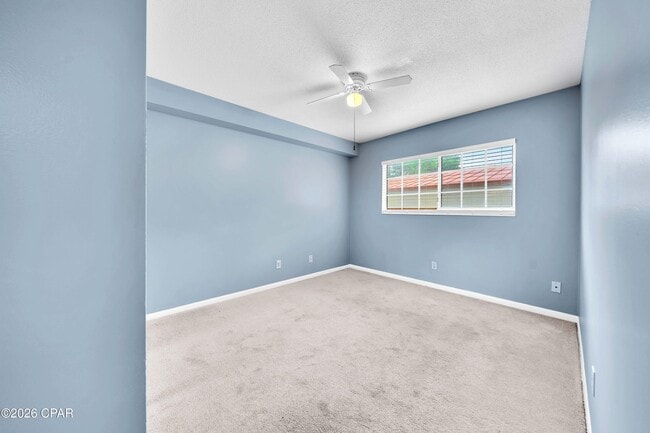 Building Photo - 2100 W Beach Dr