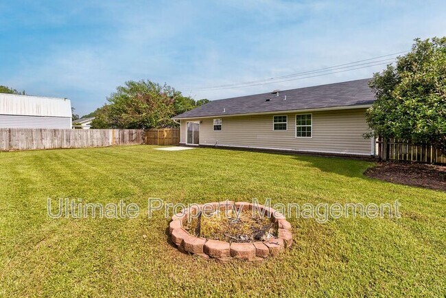 Building Photo - 6232 Murrayville Rd