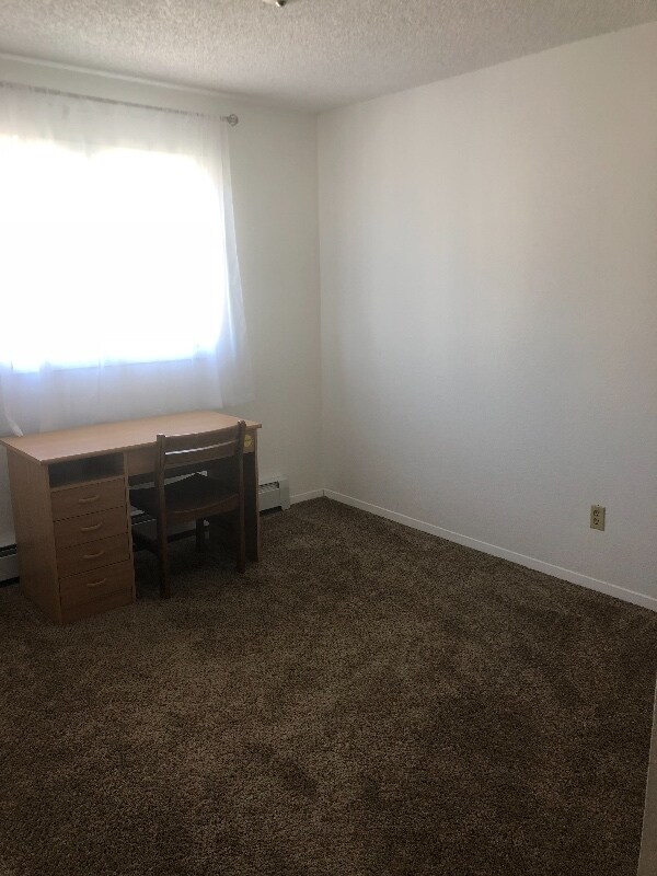 Building Photo - 8621 Molanary Dr