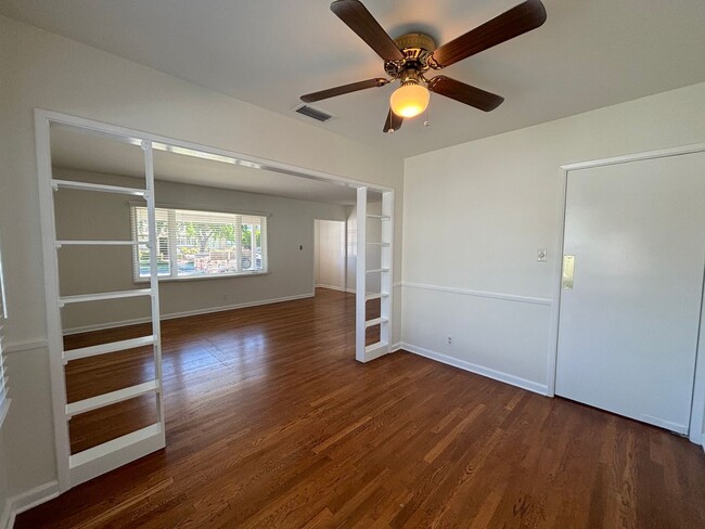 Building Photo - Clean and comfortable 3 bedroom available ...