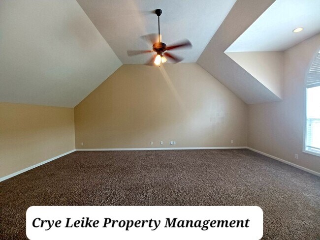 Building Photo - 668 Winding Bluff Way