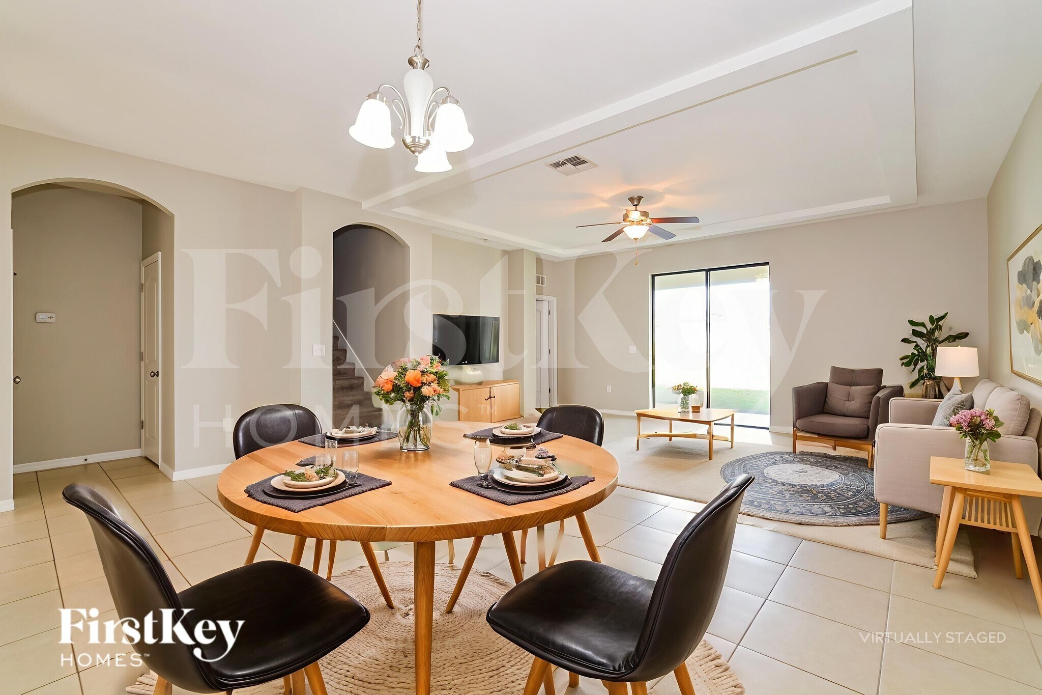 Building Photo - 607 Silverthorn Pl