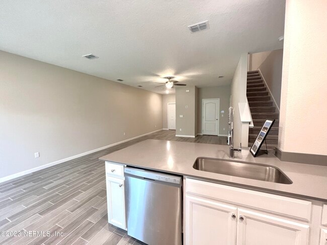 Building Photo - 1107 Beach Dune Dr