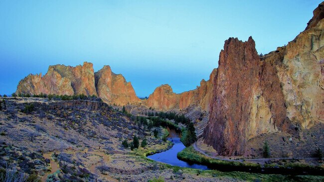 Building Photo - 951 Golden Pheasant Dr