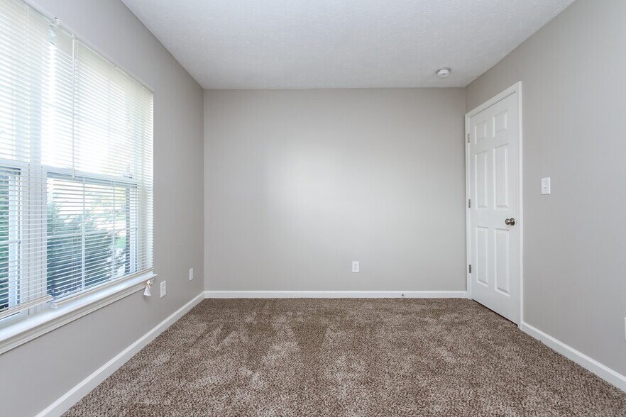 Building Photo - 10941 Minuteman Ct