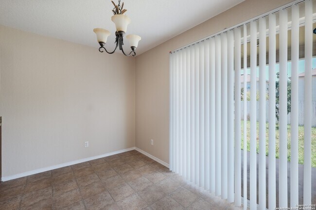Building Photo - 9214 Pacific Maple