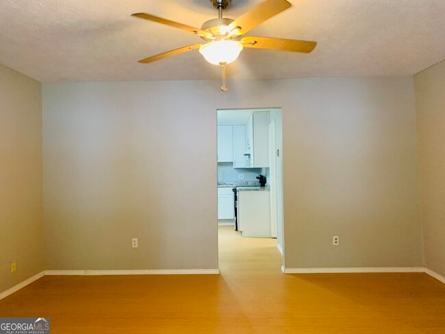 Building Photo - 7 Burdette Pl