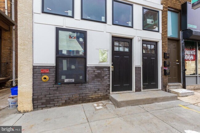 Building Photo - 223 S 45th St