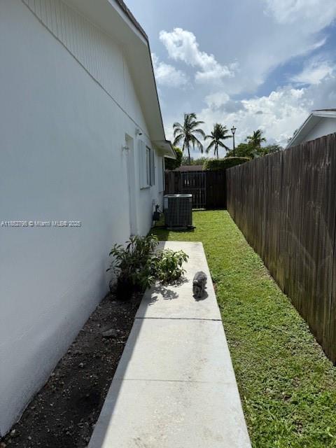 Building Photo - 7235 SW 131st Ave
