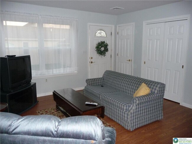 Building Photo - 4705 Pheasant Run Ct
