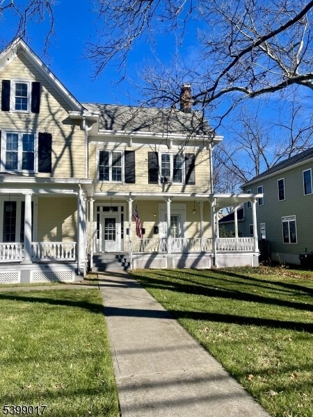 Building Photo - 301 W Blackwell St