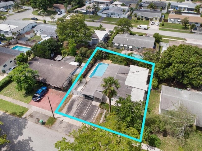 Building Photo - 700 SW 67th Ave