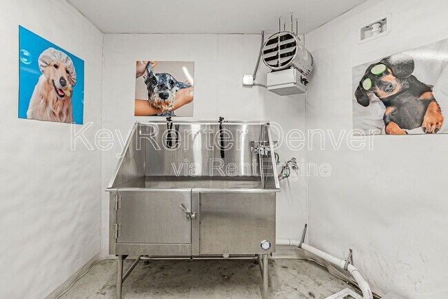 Building Photo - 2876 W 53rd Ave