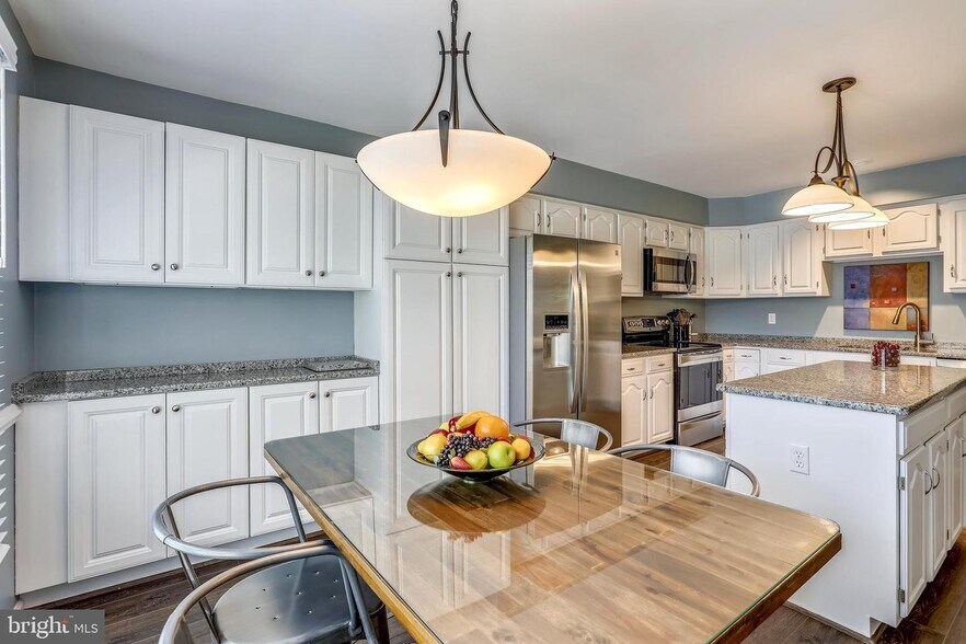 Building Photo - 5717 Balsam Grove Ct
