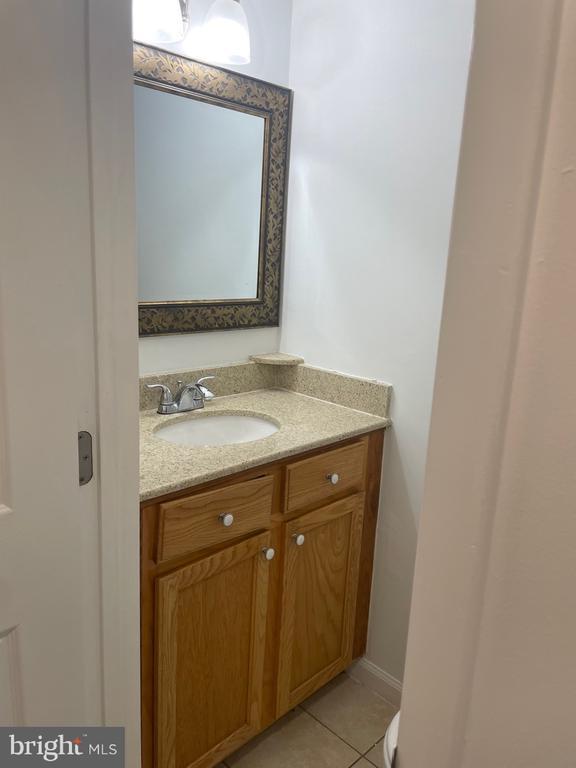 Building Photo - 1358 Hazel Nut Ct