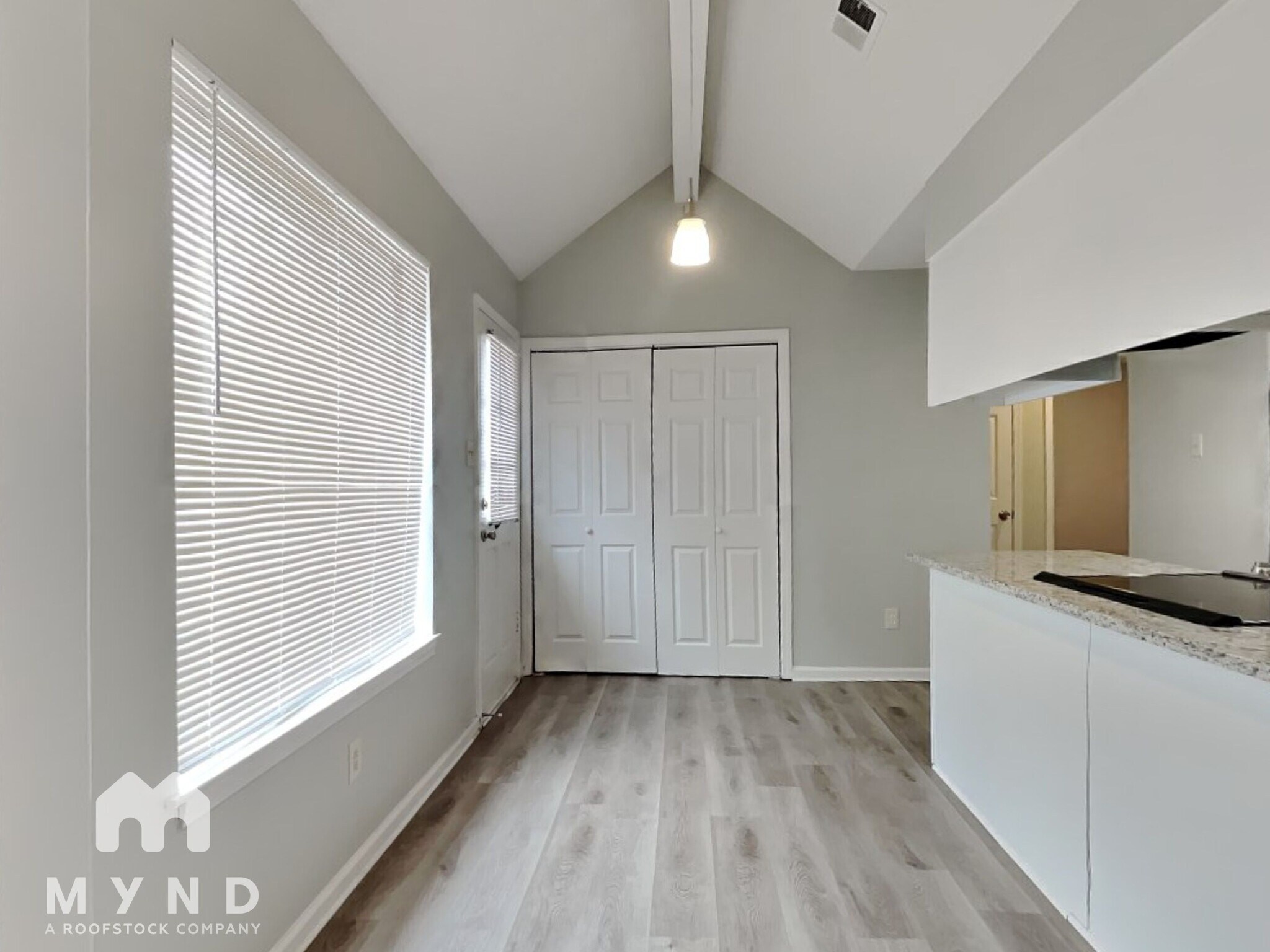 Building Photo - 4629 Sunnyslope Dr