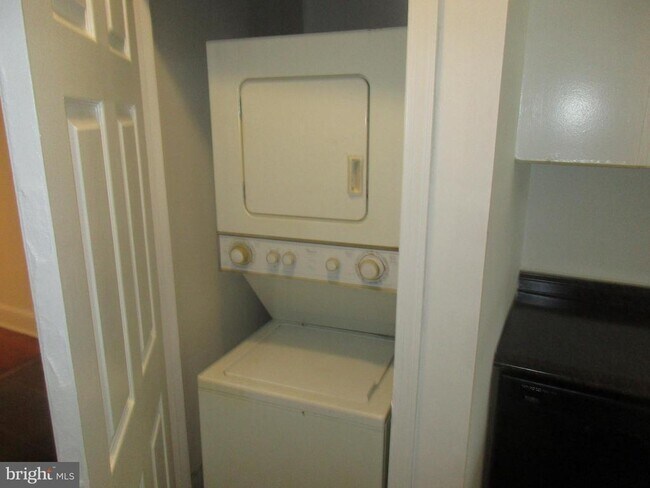 Building Photo - 2603 Dulany St