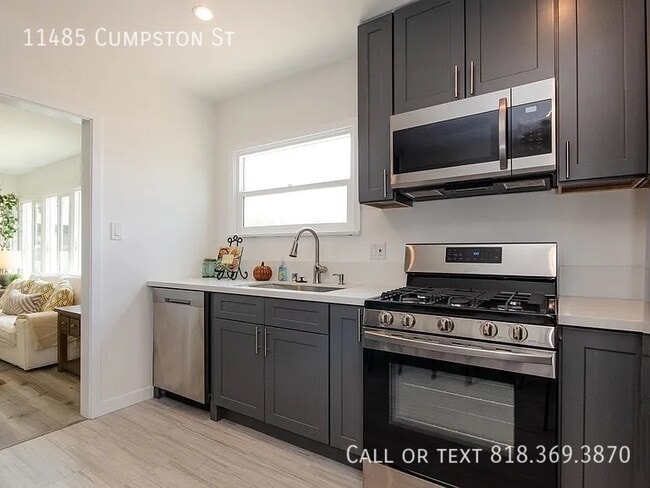Building Photo - 11485 Cumpston St