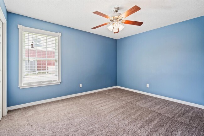 Building Photo - 3709 Seleste Dr
