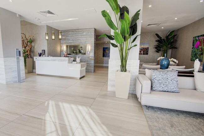 Building Photo - 2301 S Ocean Dr
