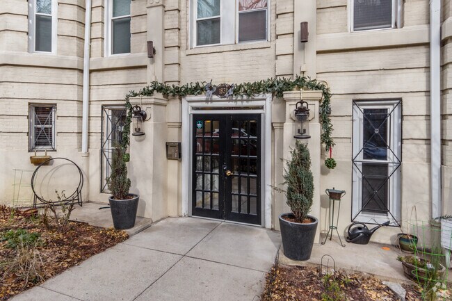 Entrance - The Belmont