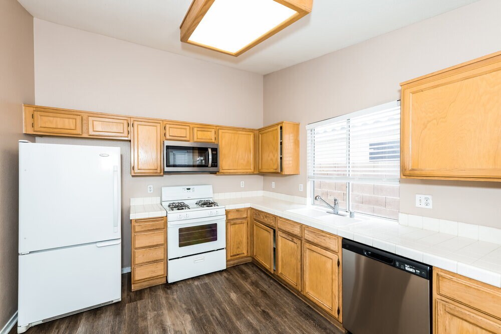 Building Photo - 6111 Grape Blossom Ave