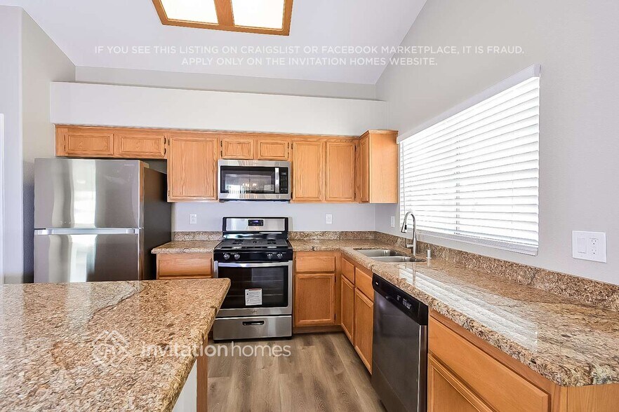 Building Photo - 5228 French Lavender St