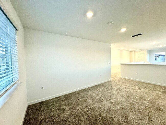 Building Photo - 243 Dock Cir