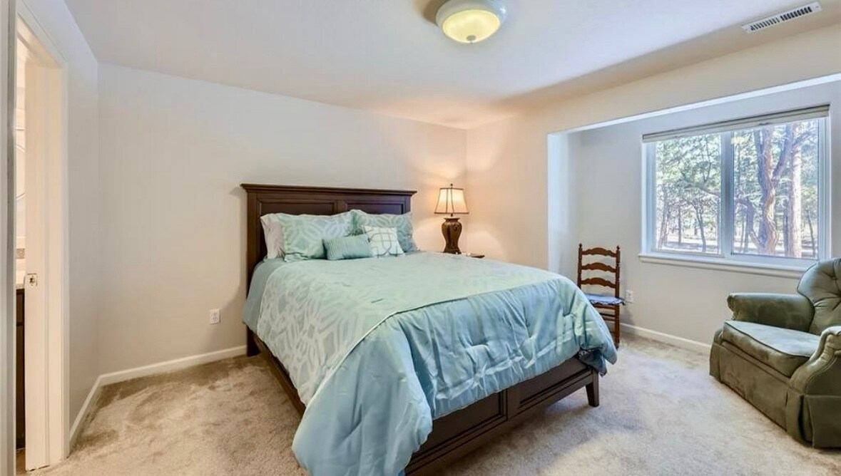 Building Photo - 12683 Fulford Ct