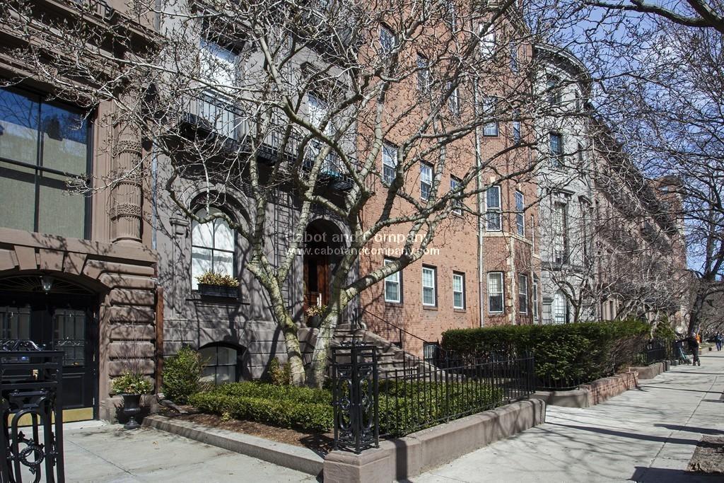 Building Photo - 124 Beacon St