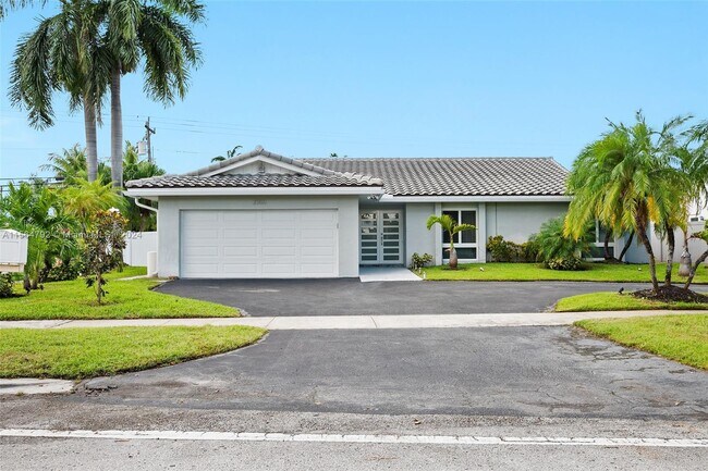 Primary Photo - 21100 Highland Lakes Blvd