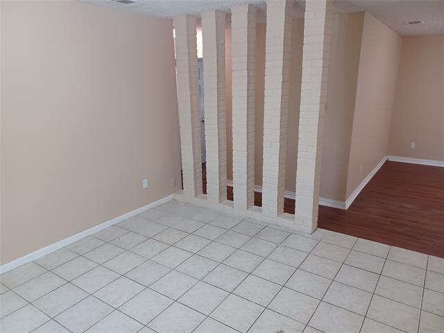 Building Photo - 4110 Fernwood Dr