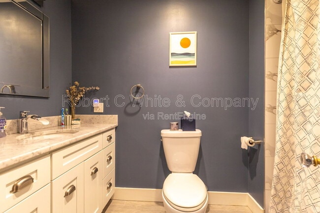 Building Photo - 15 Emerson St