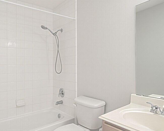 Building Photo - 29322 Fox River Dr