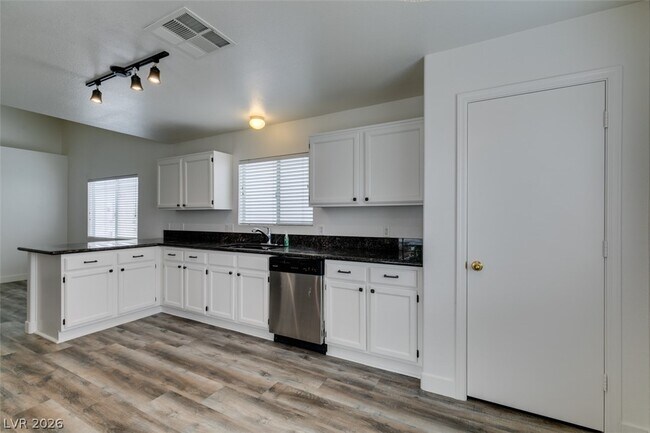 Building Photo - 3738 St Phillip Ct