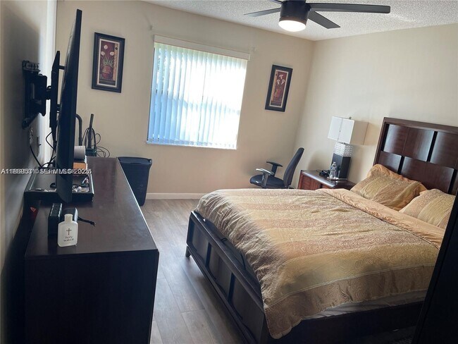 Building Photo - 5133 Brisata Cir