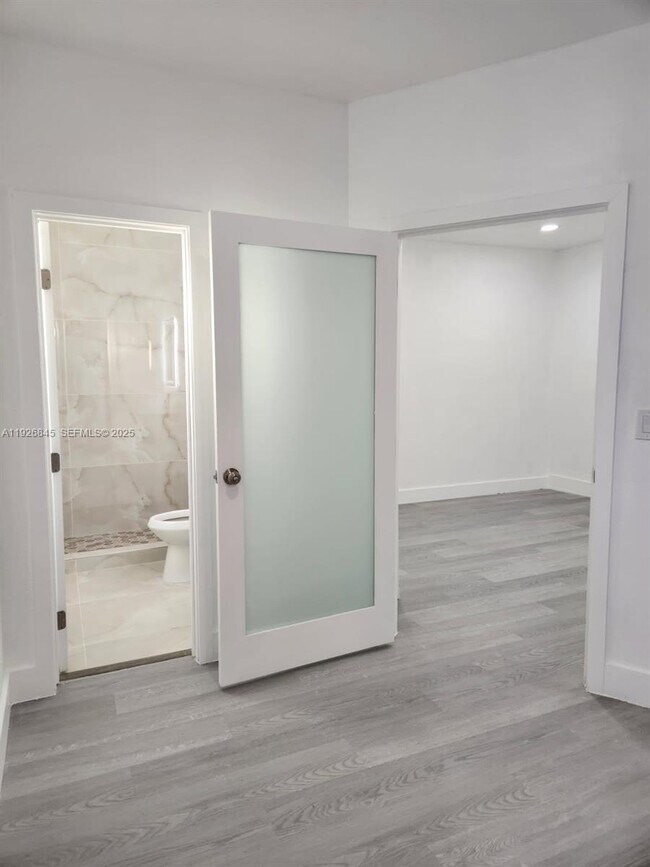 Building Photo - 10551 NW 20th Ct