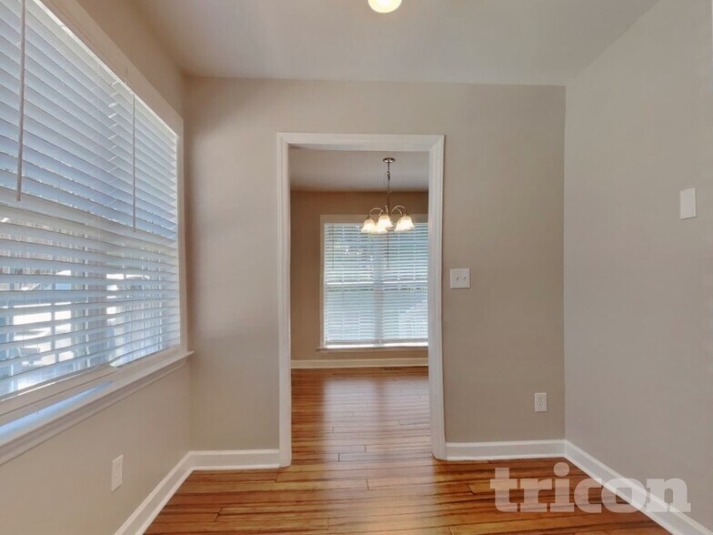 Building Photo - 180 Coghill Dr