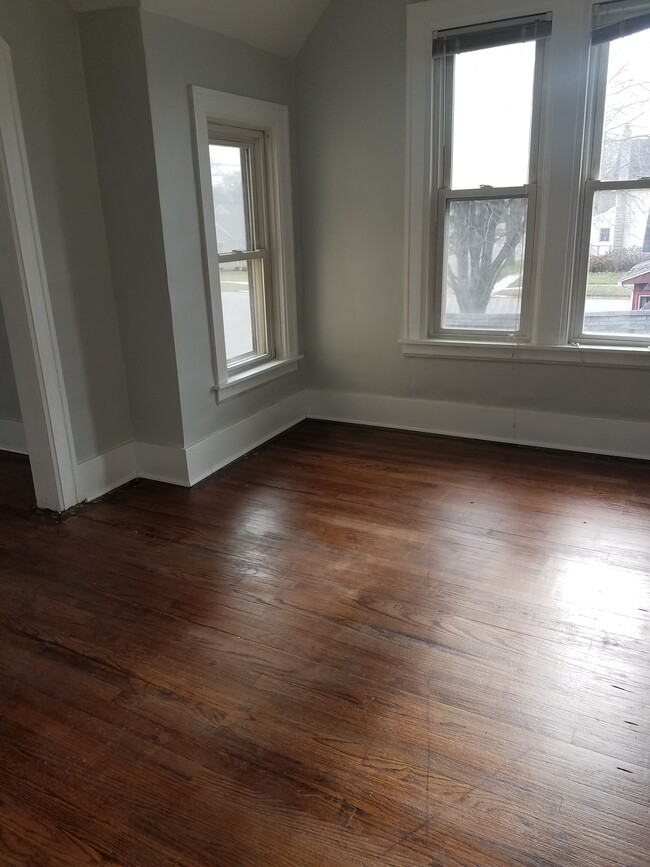 Dinning Room - 1903 11th Ave