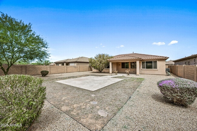 Building Photo - 2513 W Hayduk Rd